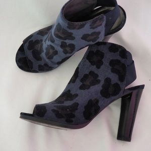 Stuart Weitzman ankle booties